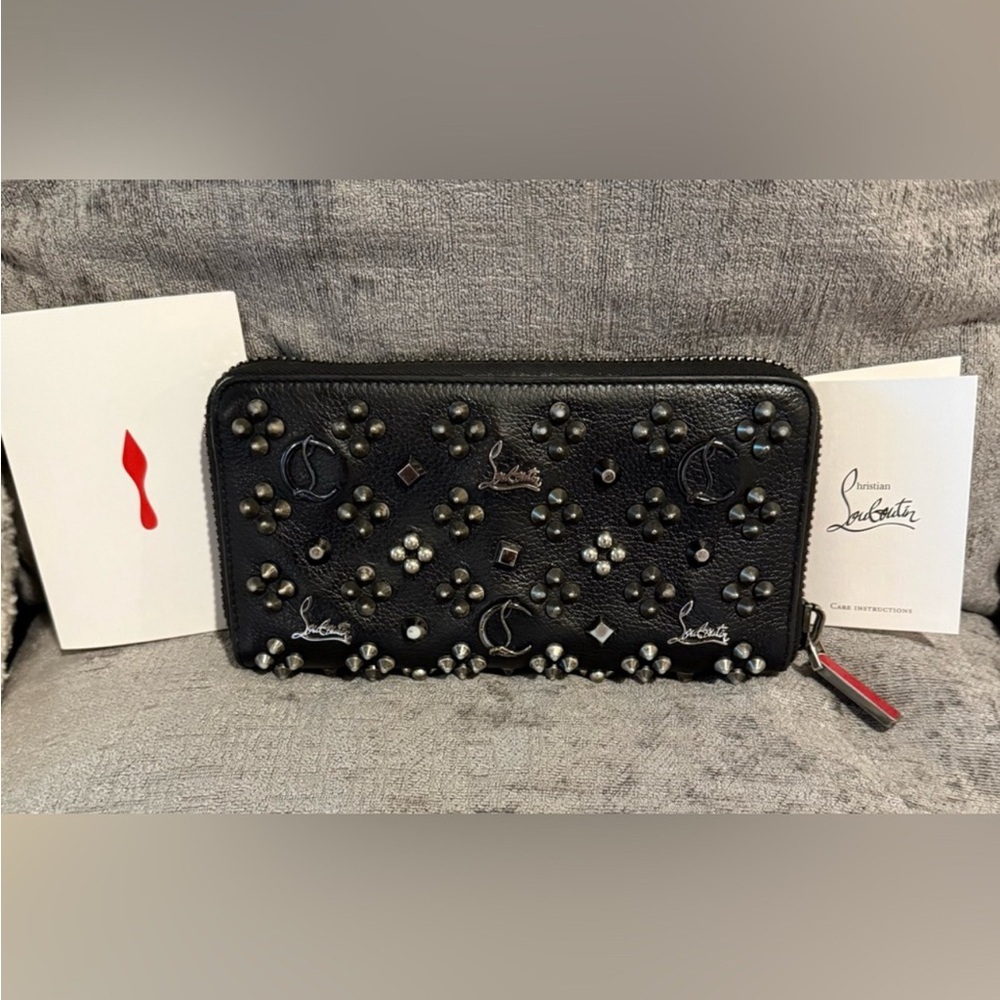 CHRISTIAN LOUBOUTIN BLACK GUN METAL PUNK ROCK DISTRESSED STUDDED WALLET - Picture 3 of 13